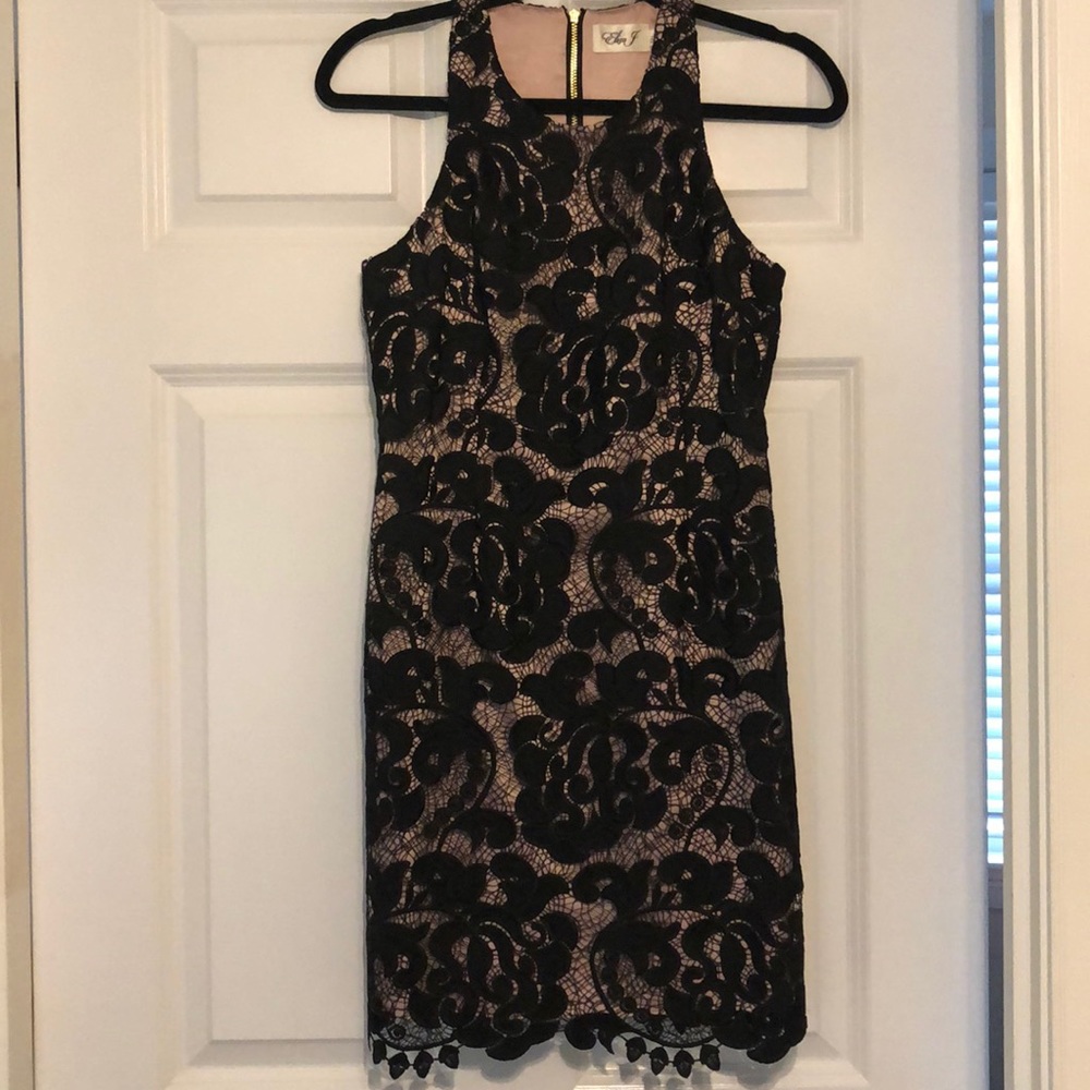 NWOT - Eliza J lace dress